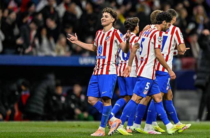 他又回到低 他又回到低